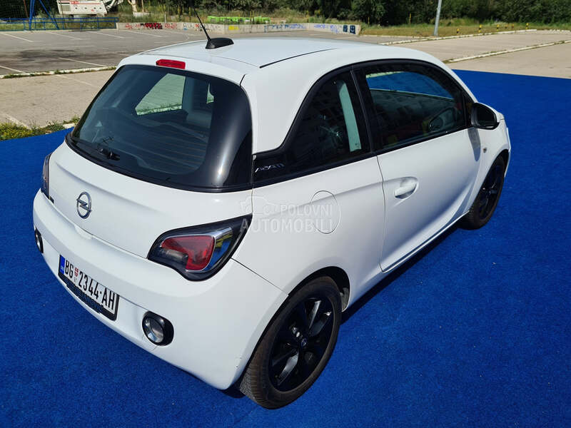Opel Adam 
