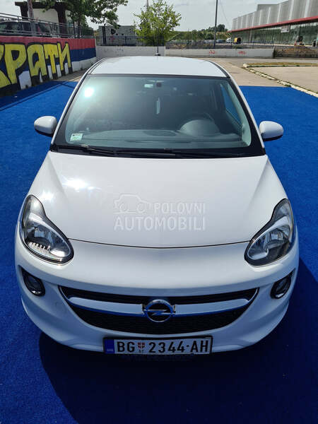 Opel Adam 
