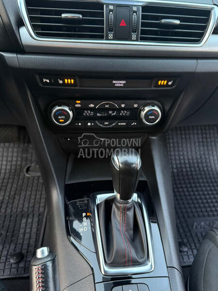 Mazda 3 2.2 REVOLUTION