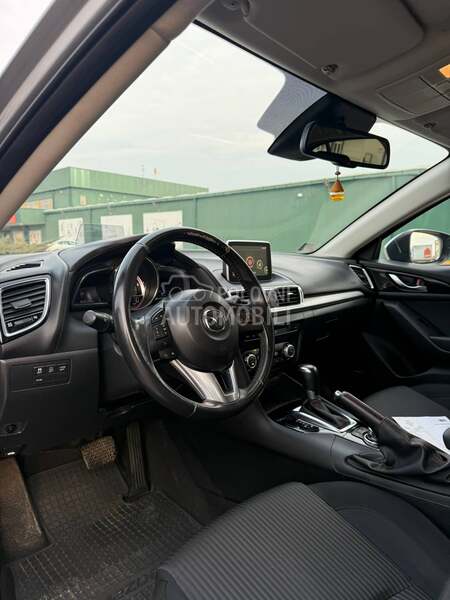 Mazda 3 2.2 REVOLUTION