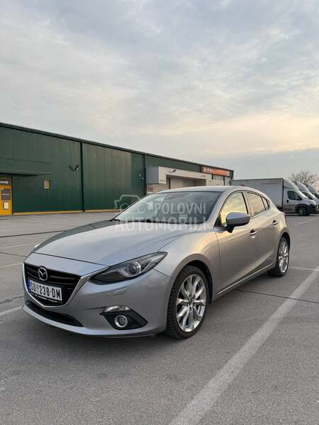 Mazda 3 2.2 REVOLUTION