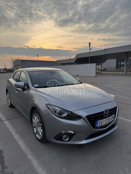 Mazda 3 2.2 REVOLUTION