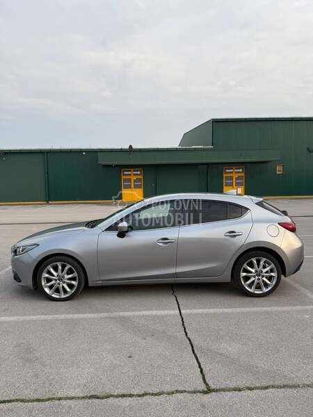 Mazda 3 2.2 REVOLUTION