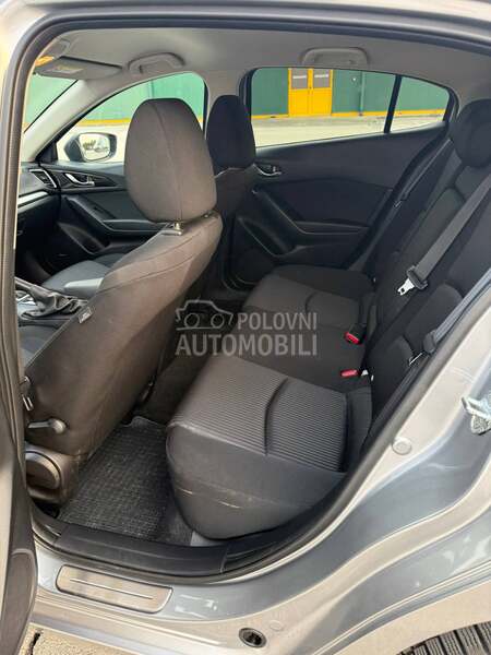 Mazda 3 2.2 REVOLUTION