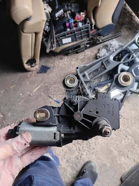 zadnji motoric brisaca