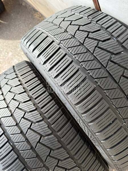 Continental 225/40 R18 Zimska