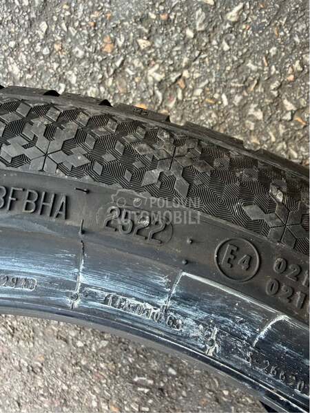 Continental 225/45 R18 Zimska