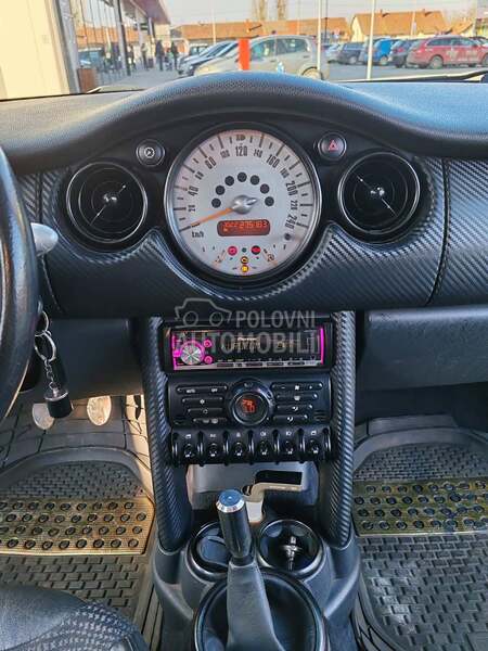 MINI Cooper 1.6