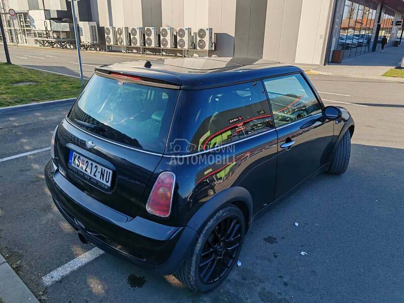 MINI Cooper 1.6