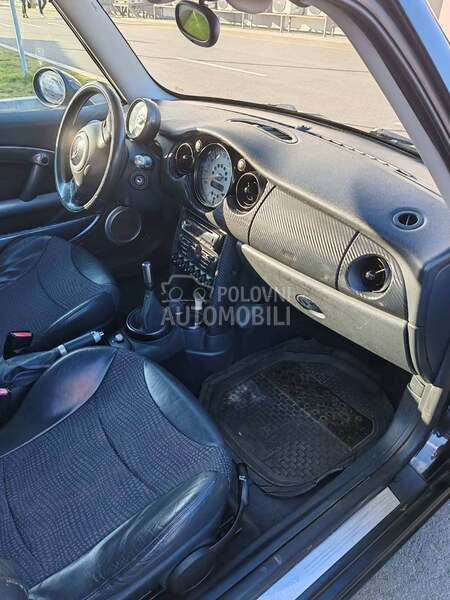 MINI Cooper 1.6