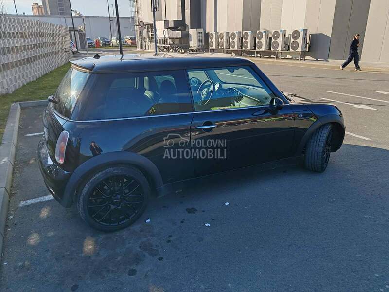 MINI Cooper 1.6