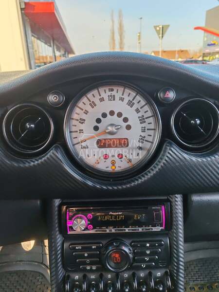 MINI Cooper 1.6