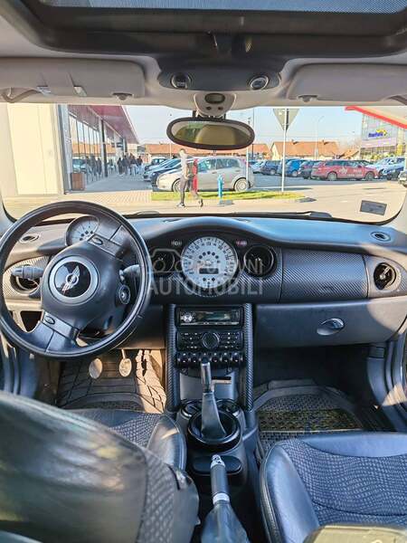 MINI Cooper 1.6