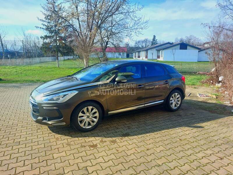 Citroen DS5 