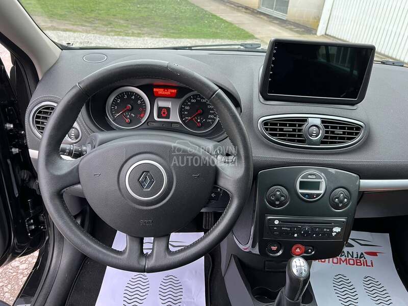 Renault Clio 133.000 K.M/OPREMA