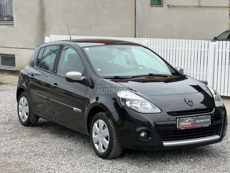 Renault Clio 133.000 K.M/OPREMA