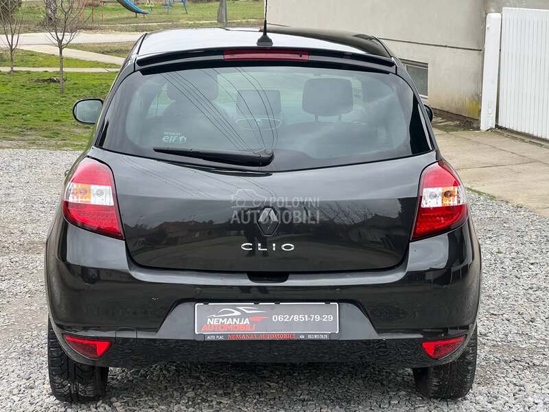 Renault Clio 133.000 K.M/OPREMA