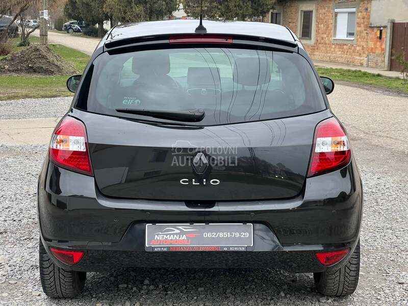 Renault Clio 133.000 K.M/OPREMA