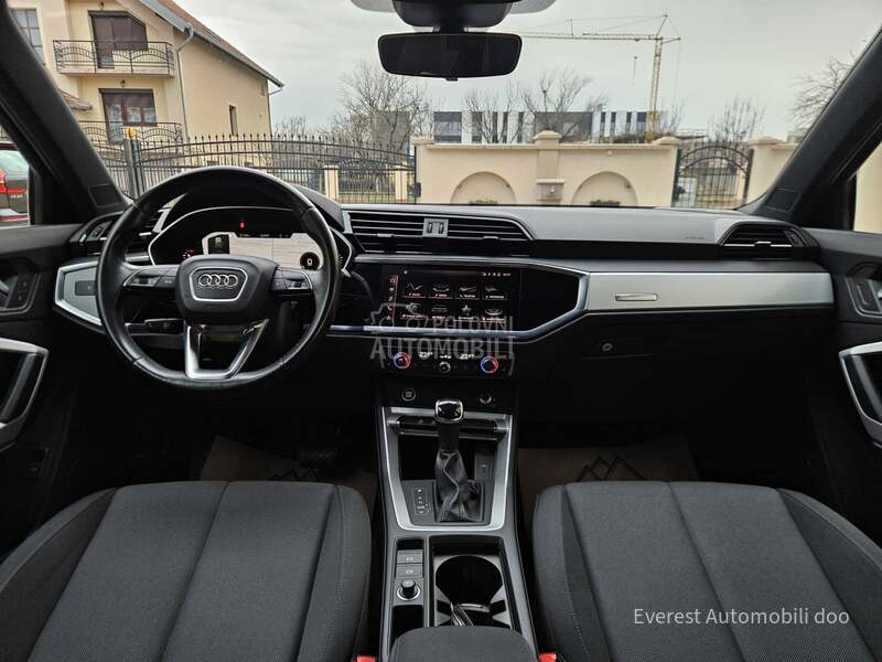 Audi Q3 2.0TDi/SONOS/