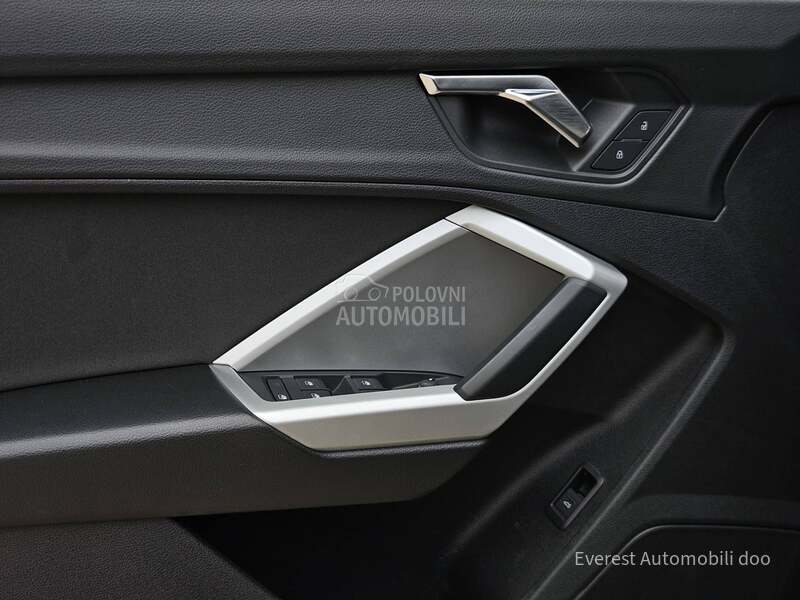 Audi Q3 2.0TDi/SONOS/