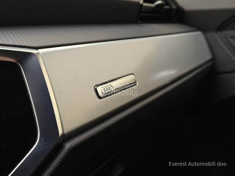 Audi Q3 2.0TDi/SONOS/