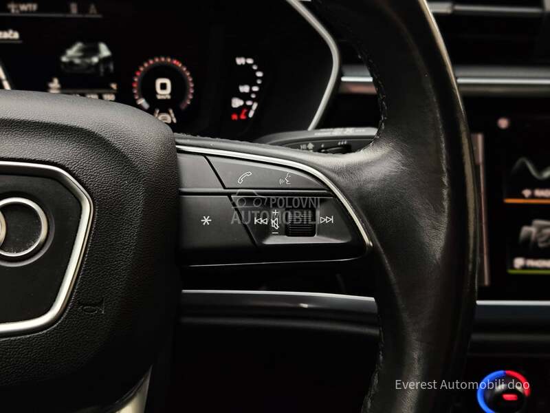 Audi Q3 2.0TDi/SONOS/