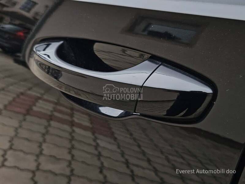 Audi Q3 2.0TDi/SONOS/