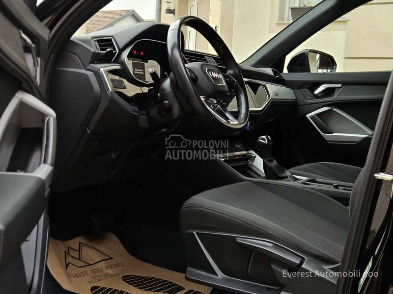 Audi Q3 2.0TDi/SONOS/