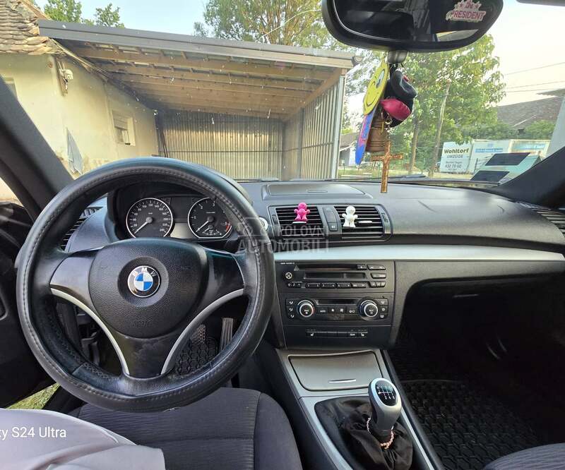 BMW 118 