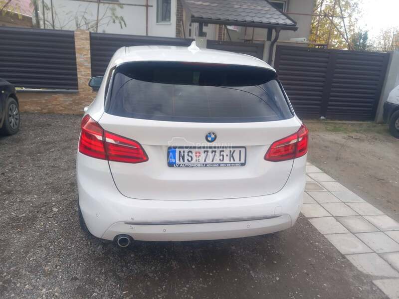 BMW 216 1.5
