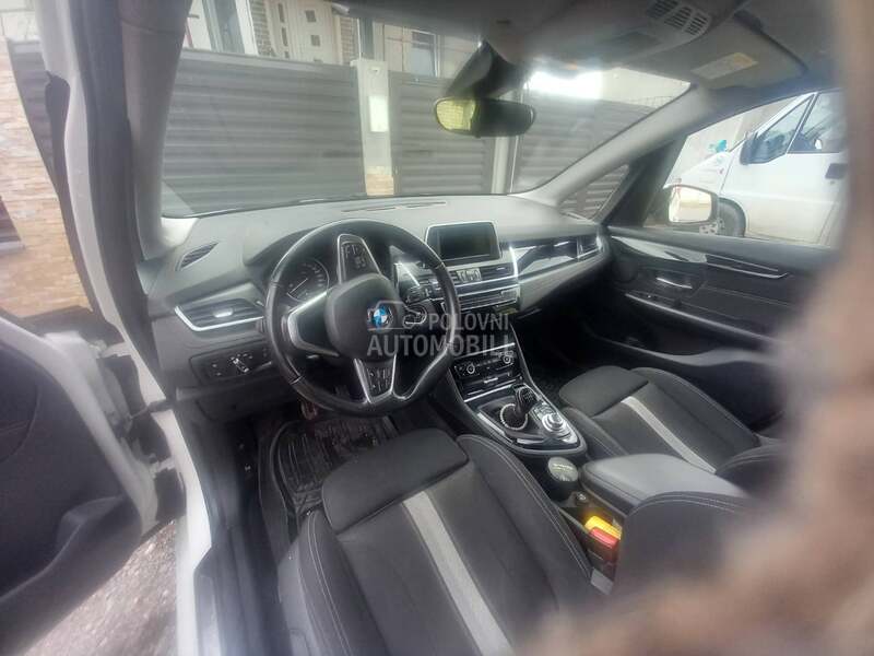 BMW 216 1.5