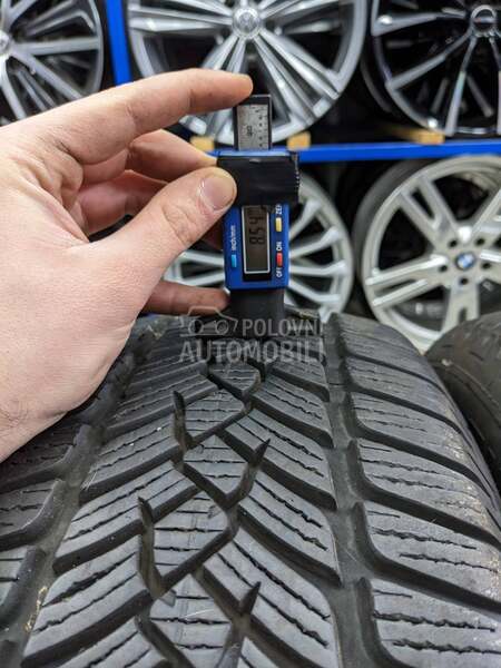 Fulda 215/60 R16 Zimska