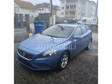 Volvo V40 2.0