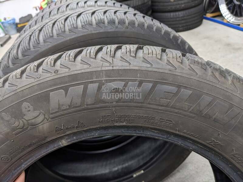 Michelin 215/60 R17 Zimska