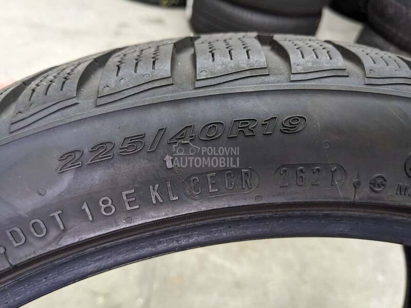 Nexen 225/40 R19 Zimska