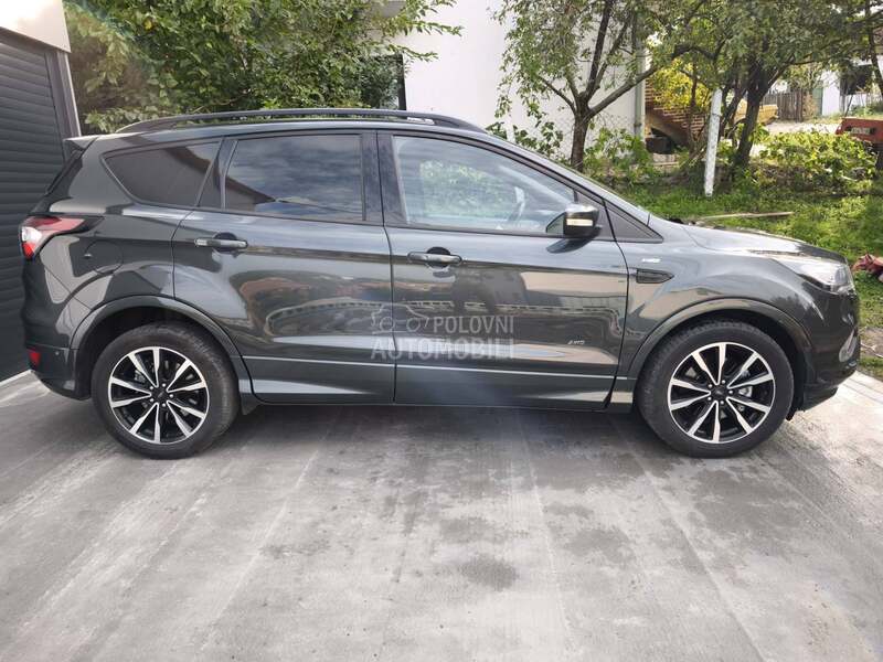 Ford Kuga 2.0 tdci ST LINE