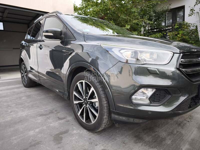Ford Kuga 2.0 tdci ST LINE