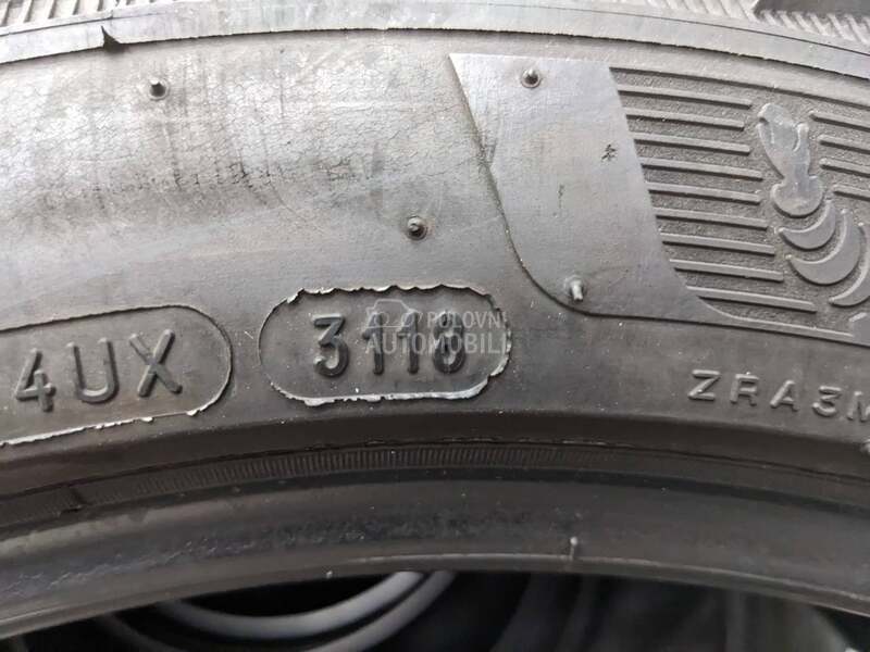 Michelin 235/45 R18 Zimska