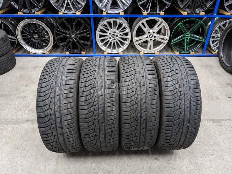 Hankook 235/50 R19 Zimska