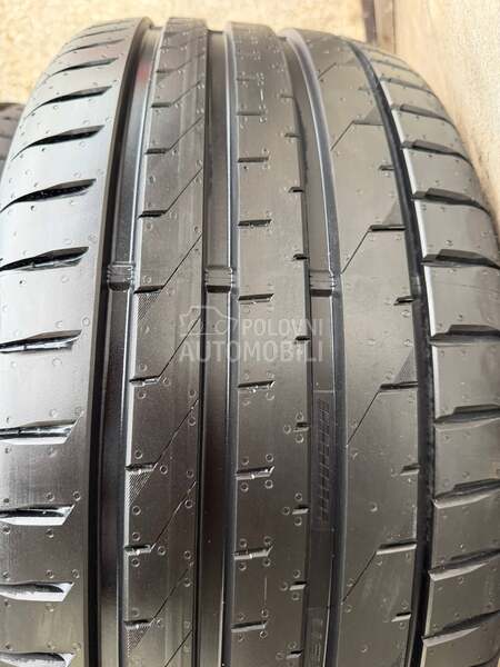 Falken 245/40 R18 Letnja