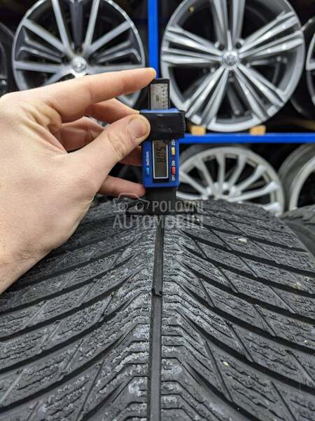 Michelin 235/50 R19 Zimska