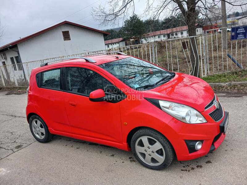 Chevrolet Spark LT