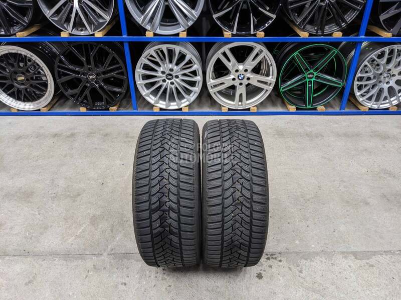 Dunlop 225/45 R17 Zimska