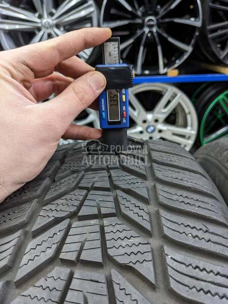 Hankook 225/60 R17 Zimska