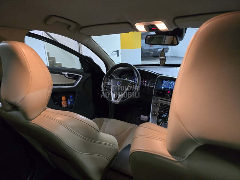Volvo XC60 