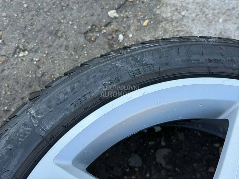 Bridgestone 245/35 R18 Letnja