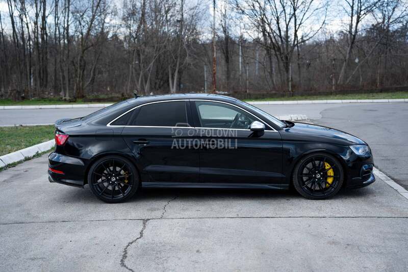 Audi S3 