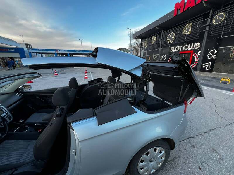 Volkswagen EOS 