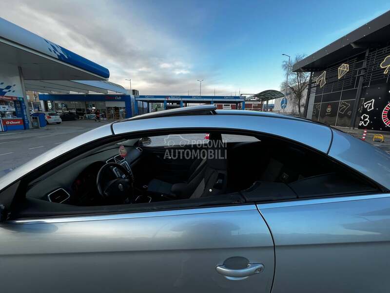 Volkswagen EOS 