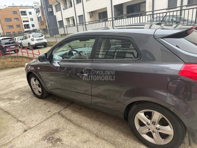 Kia cee`d 